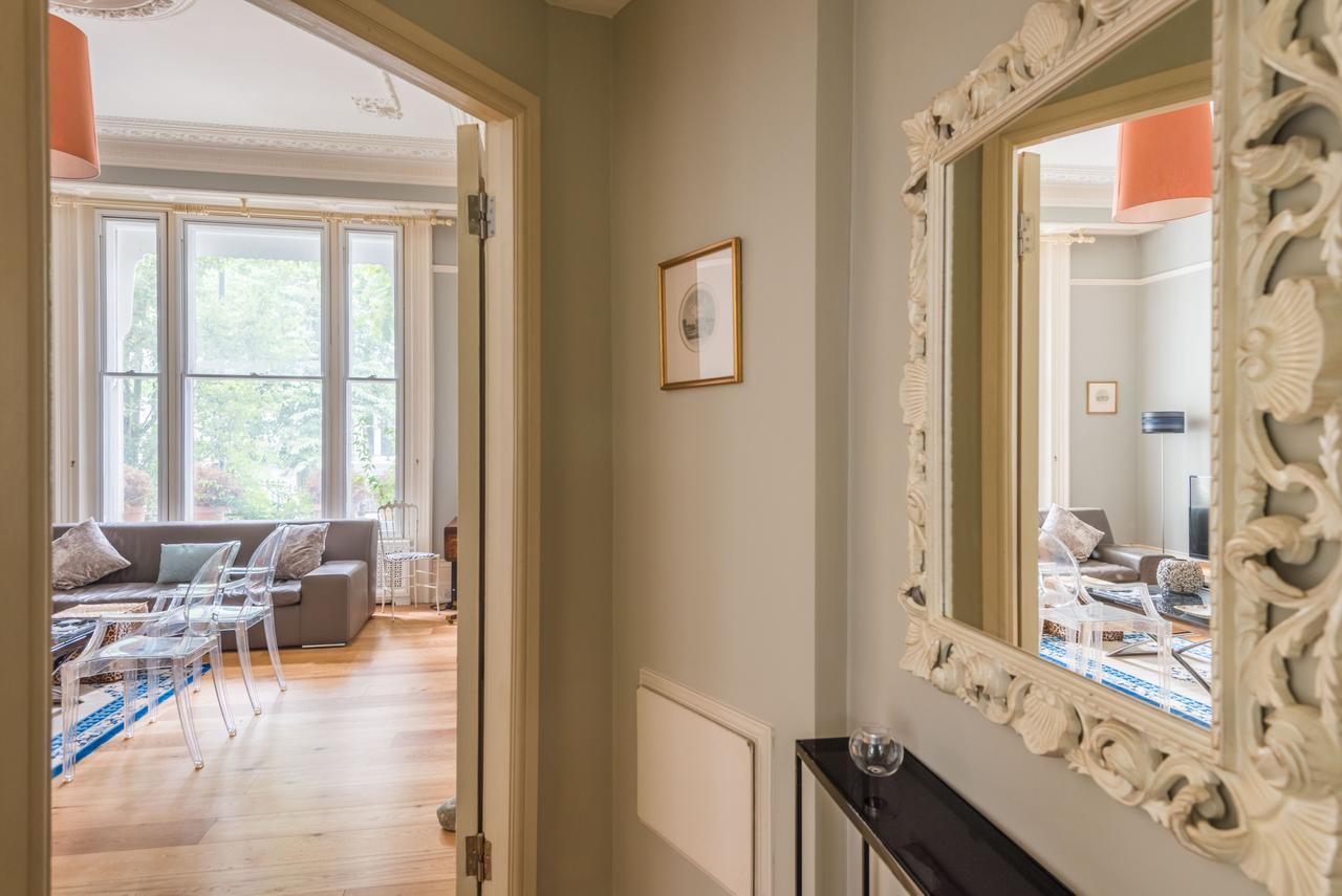 Lovely Chelsea Home Near The Thames By Underthedoormat London Eksteriør billede