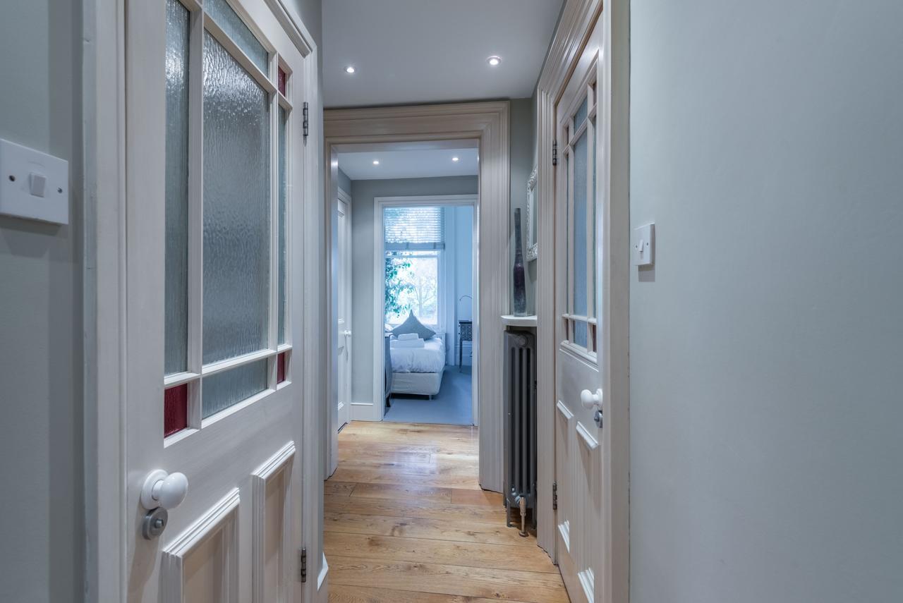 Lovely Chelsea Home Near The Thames By Underthedoormat London Eksteriør billede