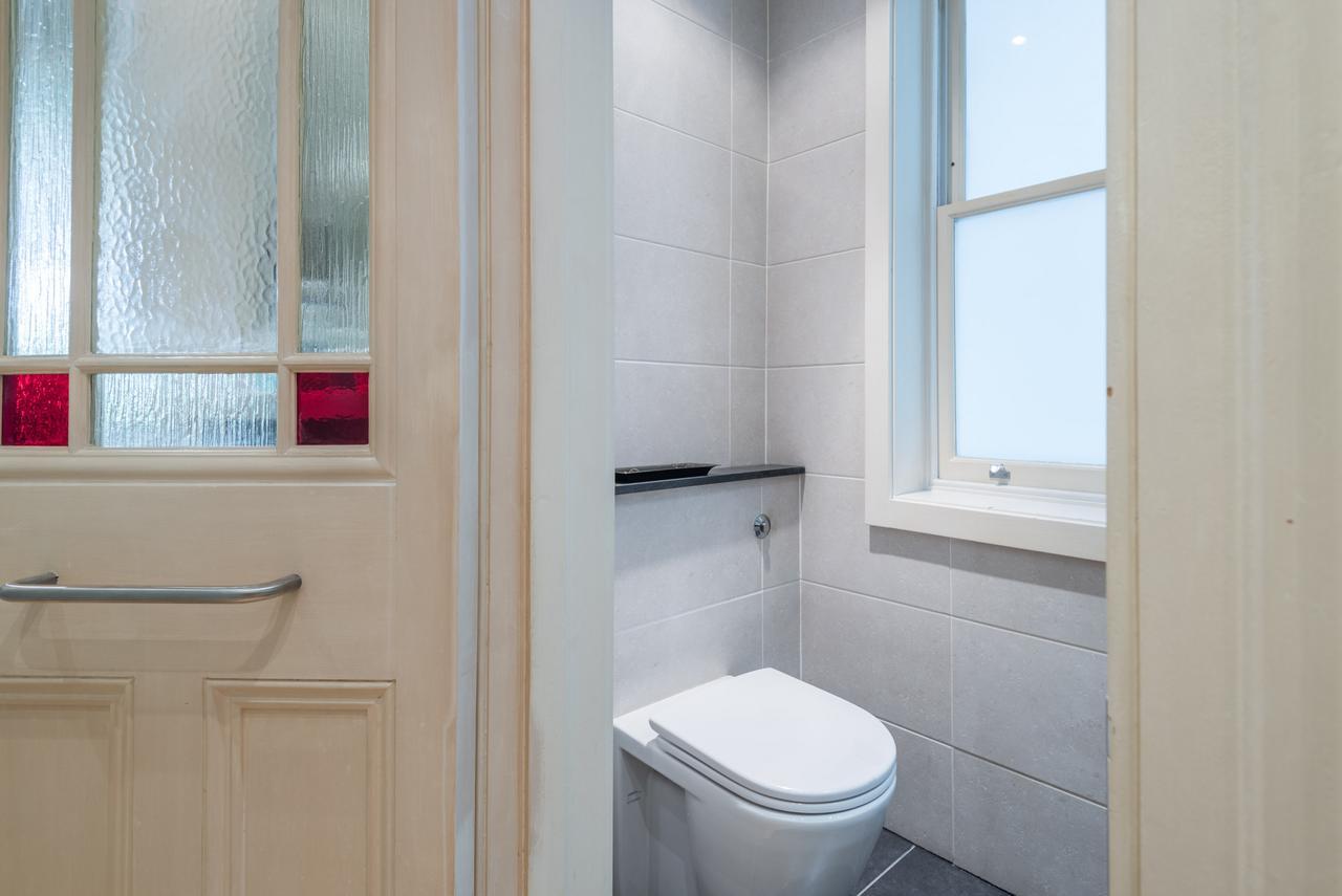 Lovely Chelsea Home Near The Thames By Underthedoormat London Eksteriør billede
